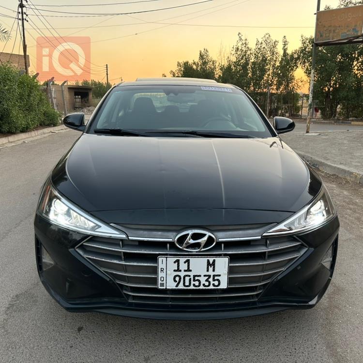 هیوندای ئەلەنترا